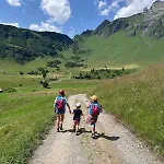 Renovated Traditional In Car-free Chalet Mürren